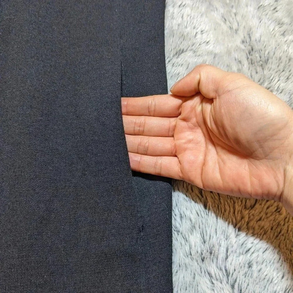 St John Black Vest Cardigan Leather Sleeveless Knit Size Small Pockets - Picture 9 of 10